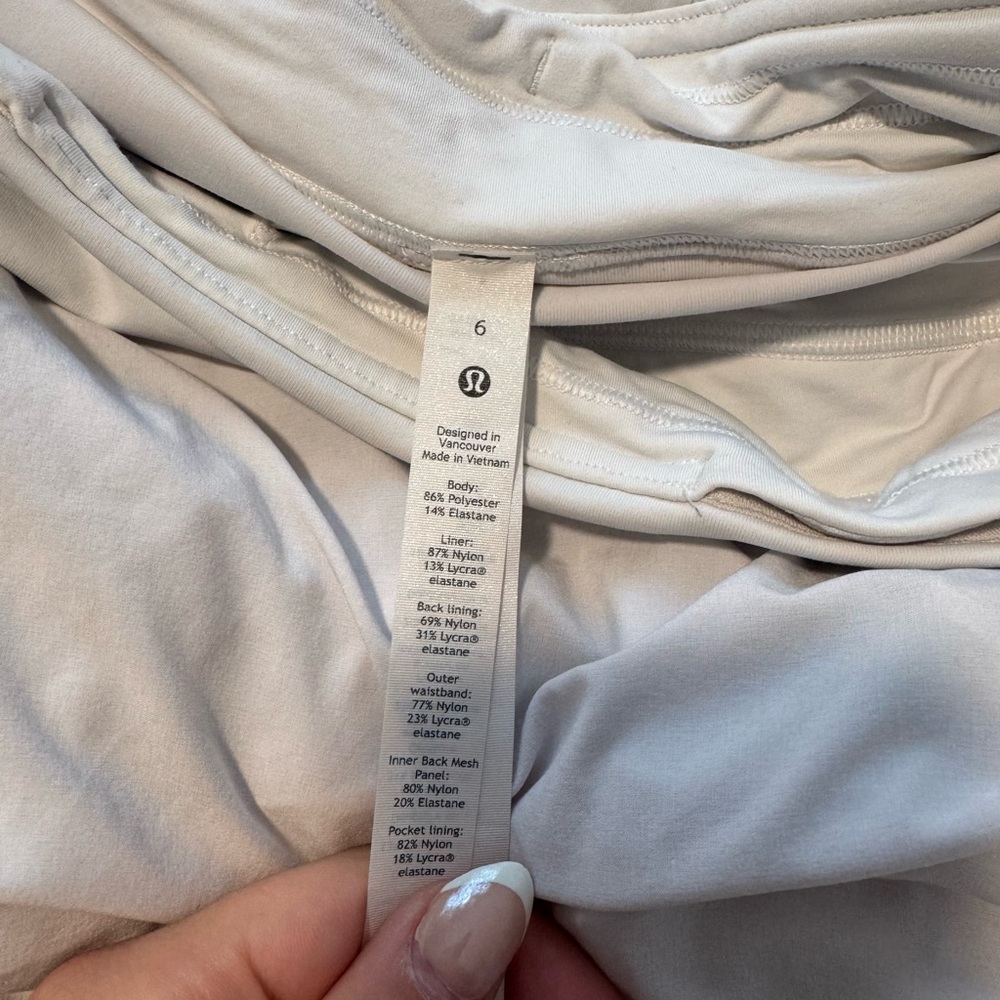 Women's White Mini Skirt - Picture 4 of 4